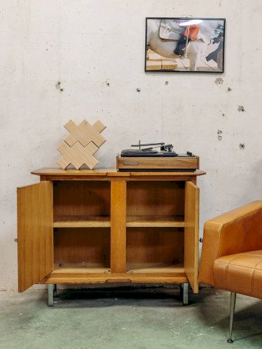 Gustave, le petit buffet en bois N°382