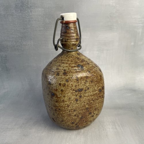 GUY BAUDAT Bouteille flacon flasque en grès pyrité avec bouchon signé à la base