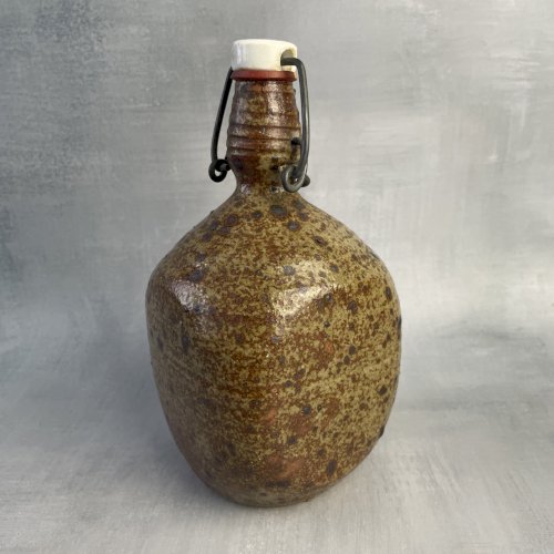 GUY BAUDAT Bouteille flacon flasque en grès pyrité avec bouchon signé à la base