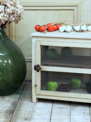 Guy, le garde-manger blanc artisanal N°32