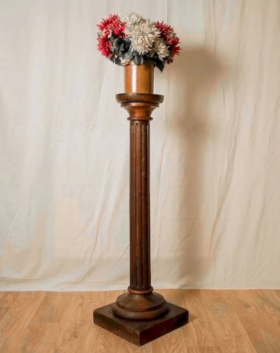 Hanna, la colonne en bois N°754