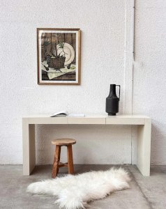 Hanna, the wooden console No. 571