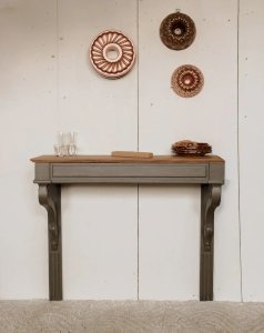 Hanna, the green wooden console No. 749