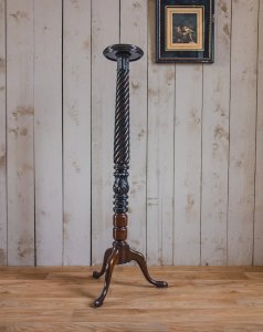 Hanna, the large wooden column No. 761