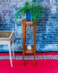 Hanna, the wooden stool No. 653