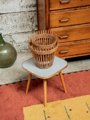 Hanna, la table d'appoint bleue N°586