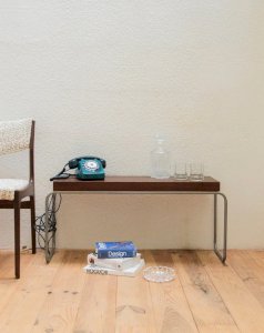 Hanna, the wooden and metal side table No. 699