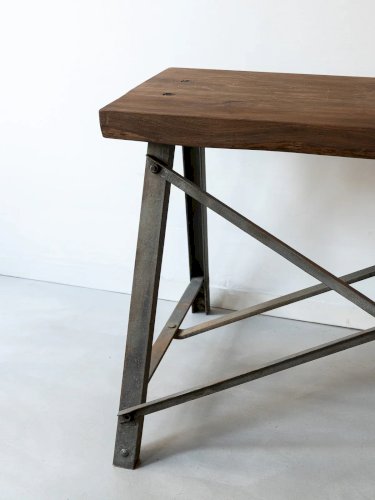 Hanna, la table d'appoint en bois N°273