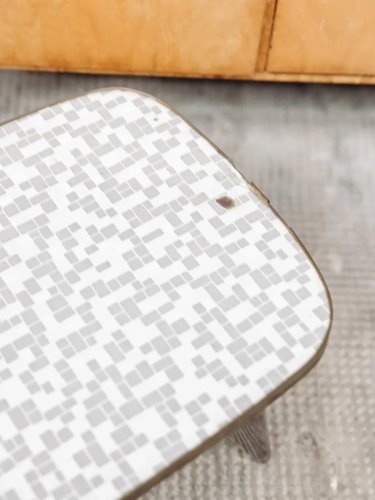 Hanna, la table d'appoint en bois N°378