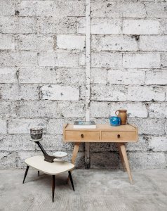 Hanna, the wooden side table No. 383