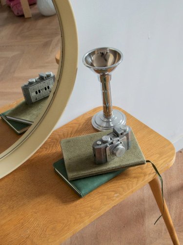 Hanna, la table d'appoint en bois N°592