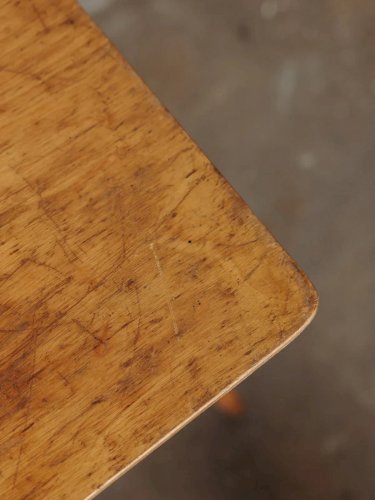 Hanna, la table d'appoint en bois N°62