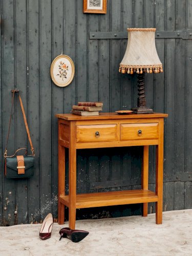 Hanna, la table d'appoint en bois N°660