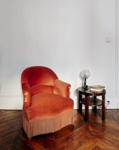 Hanna, the wooden side table No. 79