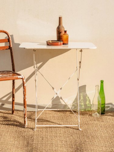 Hanna, la table d'appoint en fer N°747