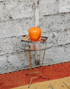 Hanna, the gold-plated side table No. 539