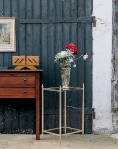 Hanna, the brass side table No. 508