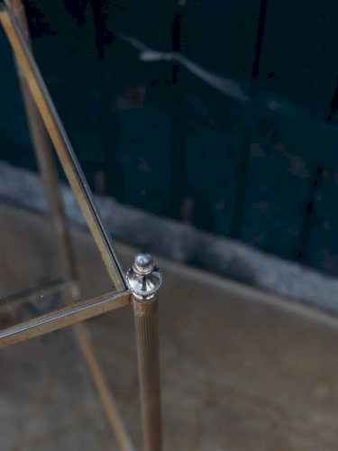 Hanna, la table d'appoint en laiton N°508