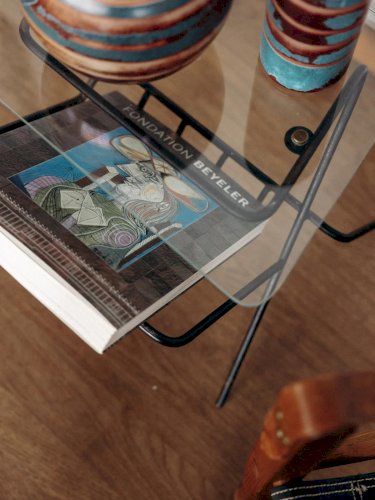 Hanna, la table d'appoint en métal N°249