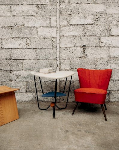 Hanna, la table d'appoint en métal N°308