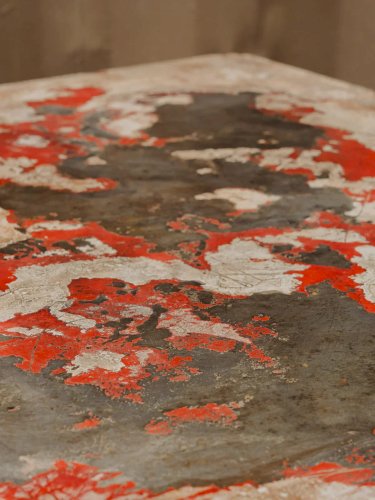 Hanna, la table d'appoint en métal N°685