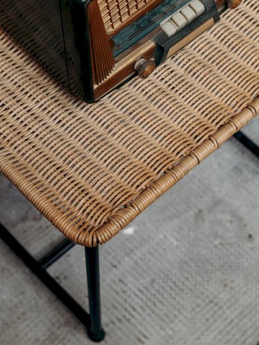 Hanna, la table d'appoint en osier N°572