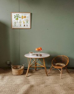 Hanna, the N°748 rattan side table