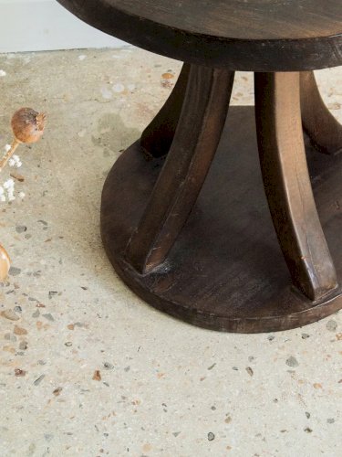 Hanna, la table d'appoint en teck N°426