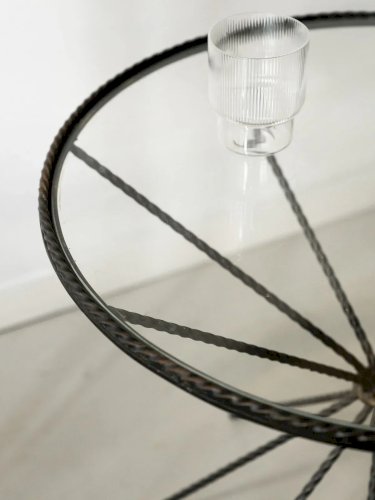 Hanna, la table d'appoint en verre N°266