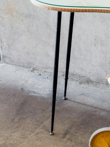 Hanna, la table d'appoint en verre N°574