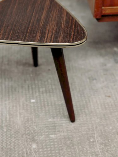 Hanna, la table d'appoint N°258