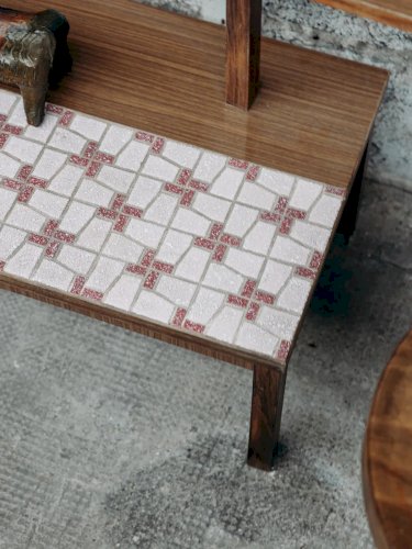 Hanna, la table d'appoint N°261