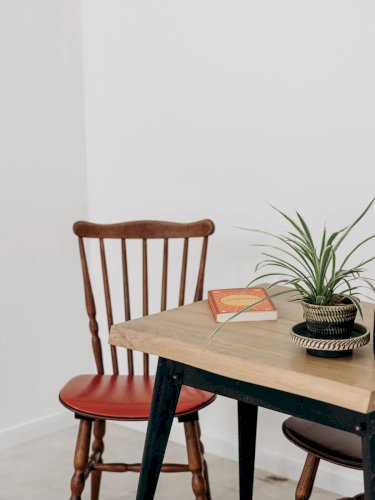 Hanna, la table d'appoint N°75