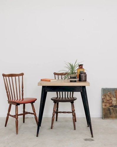 Hanna, la table d'appoint N°75