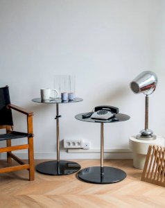 Hanna, the adjustable side table No. 575