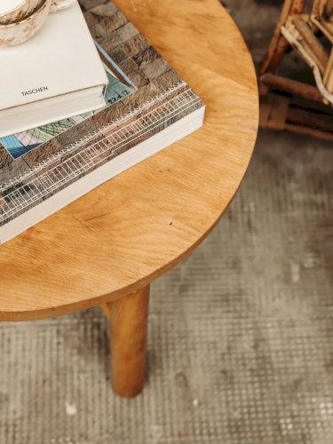 Hanna, la table d'appoint ronde N°514