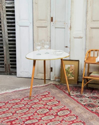 Hanna, la table d'appoint tripode en bois N°718