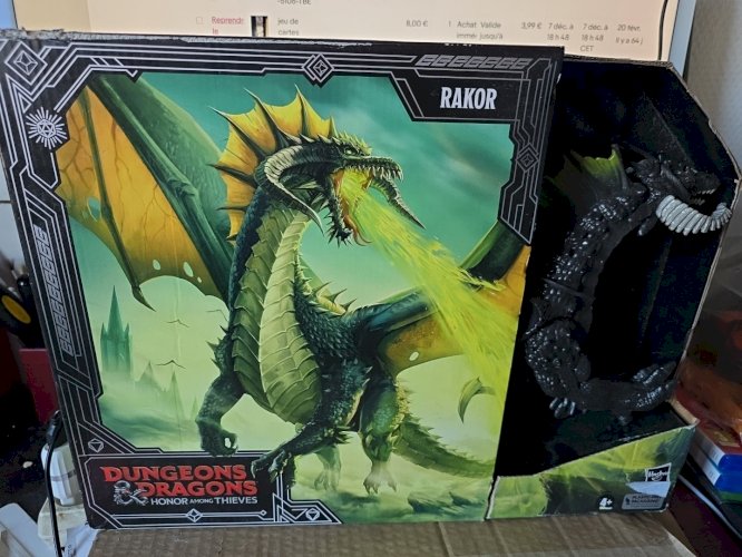 Hasbro Dungeons & Dragons figurine articulée de 38cm Dragon Noir Rakor Neuf !