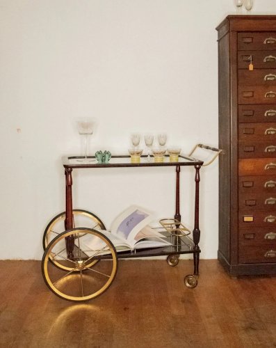 Henriette, la desserte en laiton et bois N°128