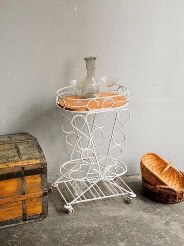 Henriette, la desserte en métal et bois N°173