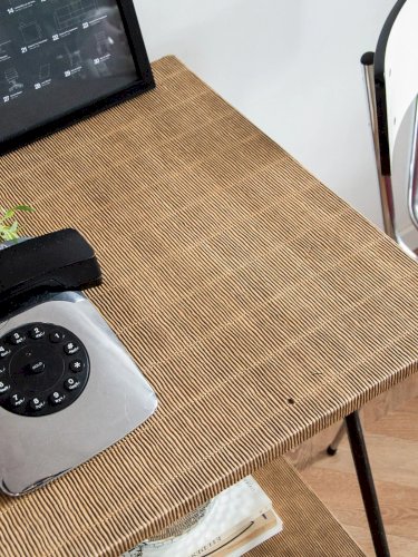 Henriette, la desserte en métal noir N°122