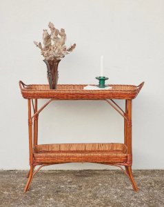 Henriette, la desserte en rotin N°125