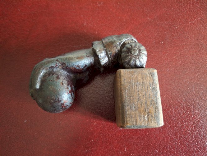 Heurtoir de porte en fonte de fer XIXè siècle ou avant