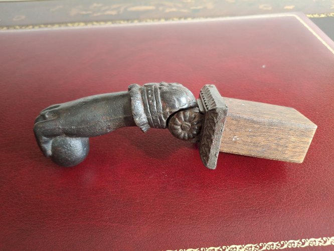 Heurtoir de porte en fonte de fer XIXè siècle ou avant