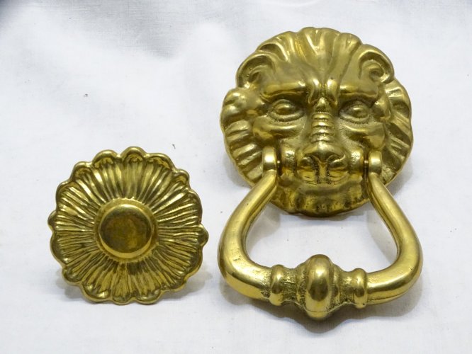 -HEURTOIR de PORTE TETE DE LION BRONZE et son CLOU XXe déco Porte   D