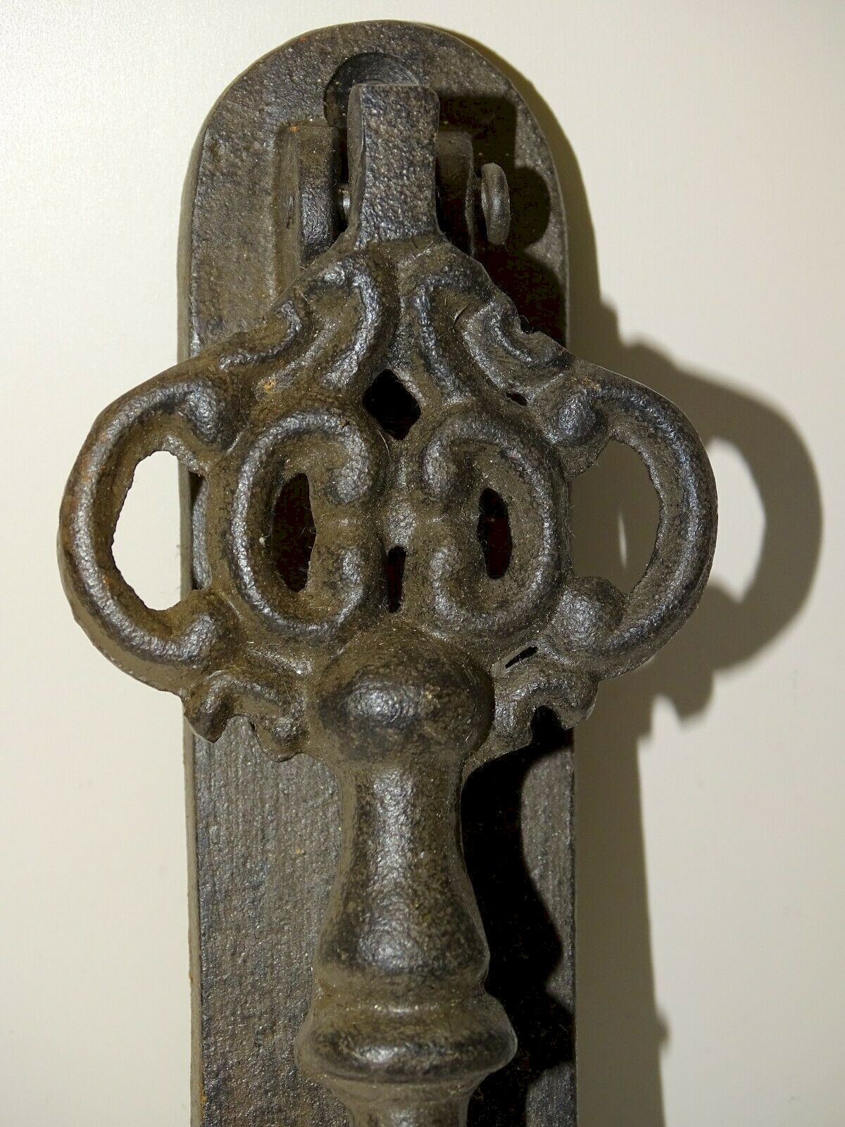 Heurtoir Ancien Tête De Crocodile – Bronze Massif (vers 1930-1950)