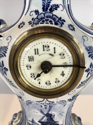 Horloge réveil Royal Bonn – Faïence décor Delft – Allemagne, XIXe/XXe