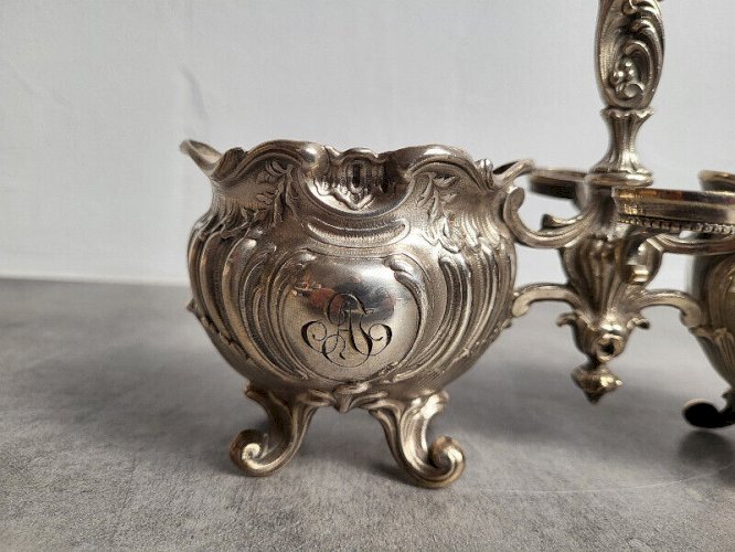 HUILIER EN METAL ARGENTE SANS VERRERIE