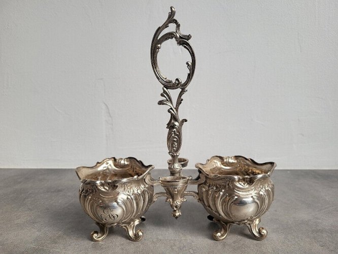 HUILIER EN METAL ARGENTE SANS VERRERIE