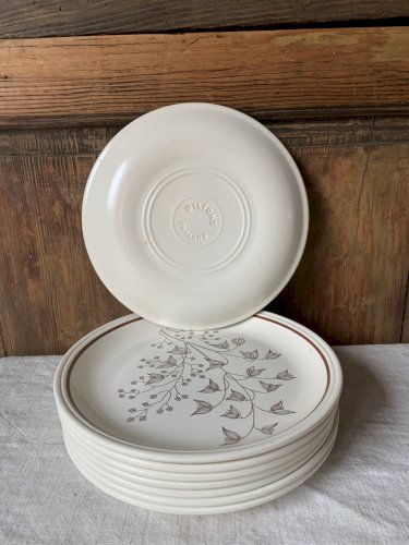 Huit assiettes plates anglaises vintage Biltons 